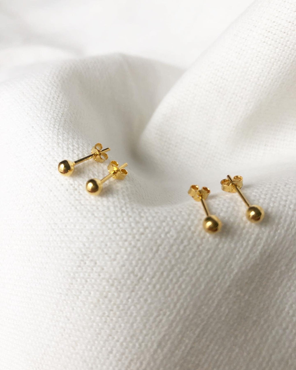 18K Solid Gold Mini Globe Stud Earrings, 3mm Minimalist Dainty Jewelry
