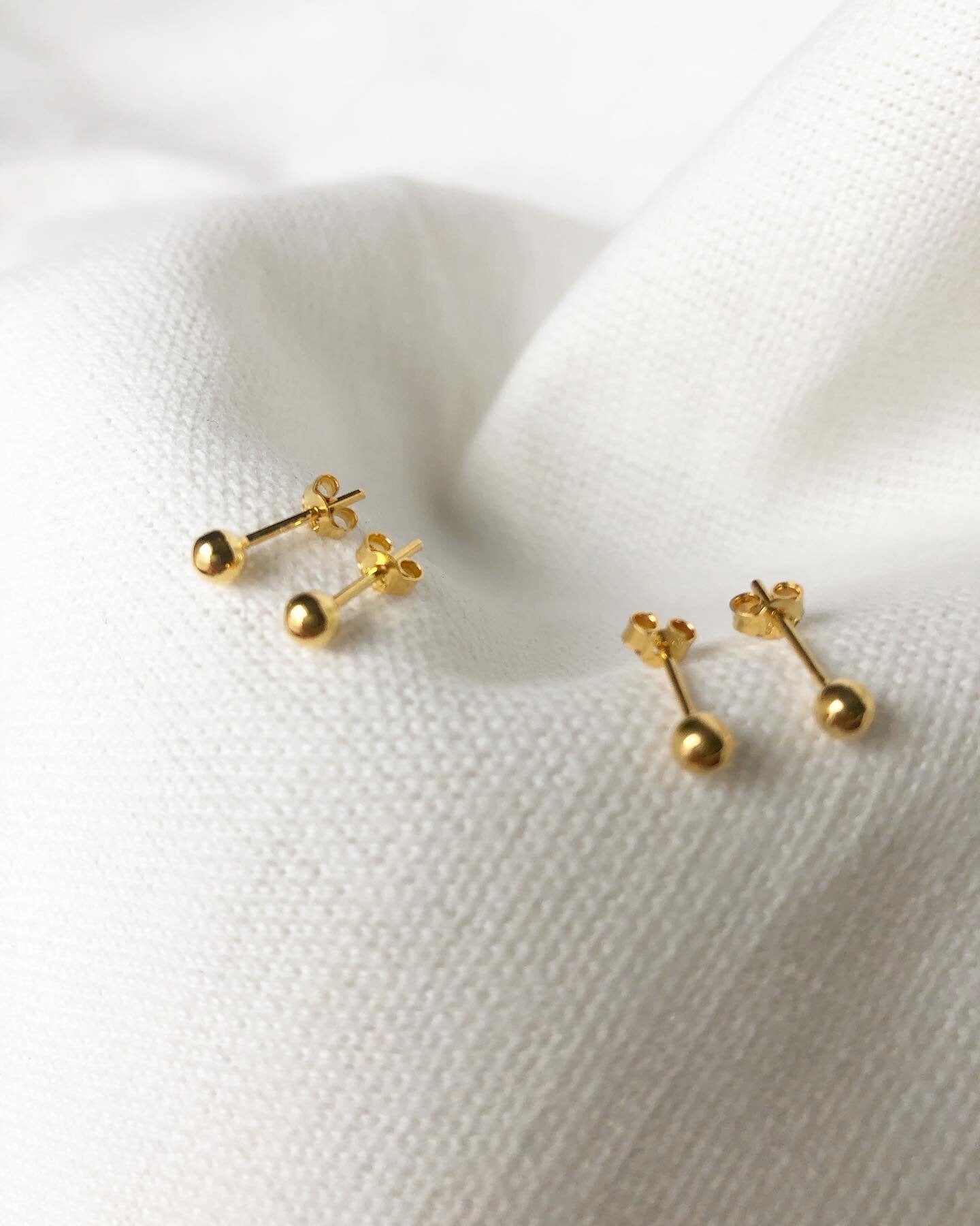 18K Solid Gold Mini Globe Stud Earrings, 3mm Minimalist Dainty Jewelry