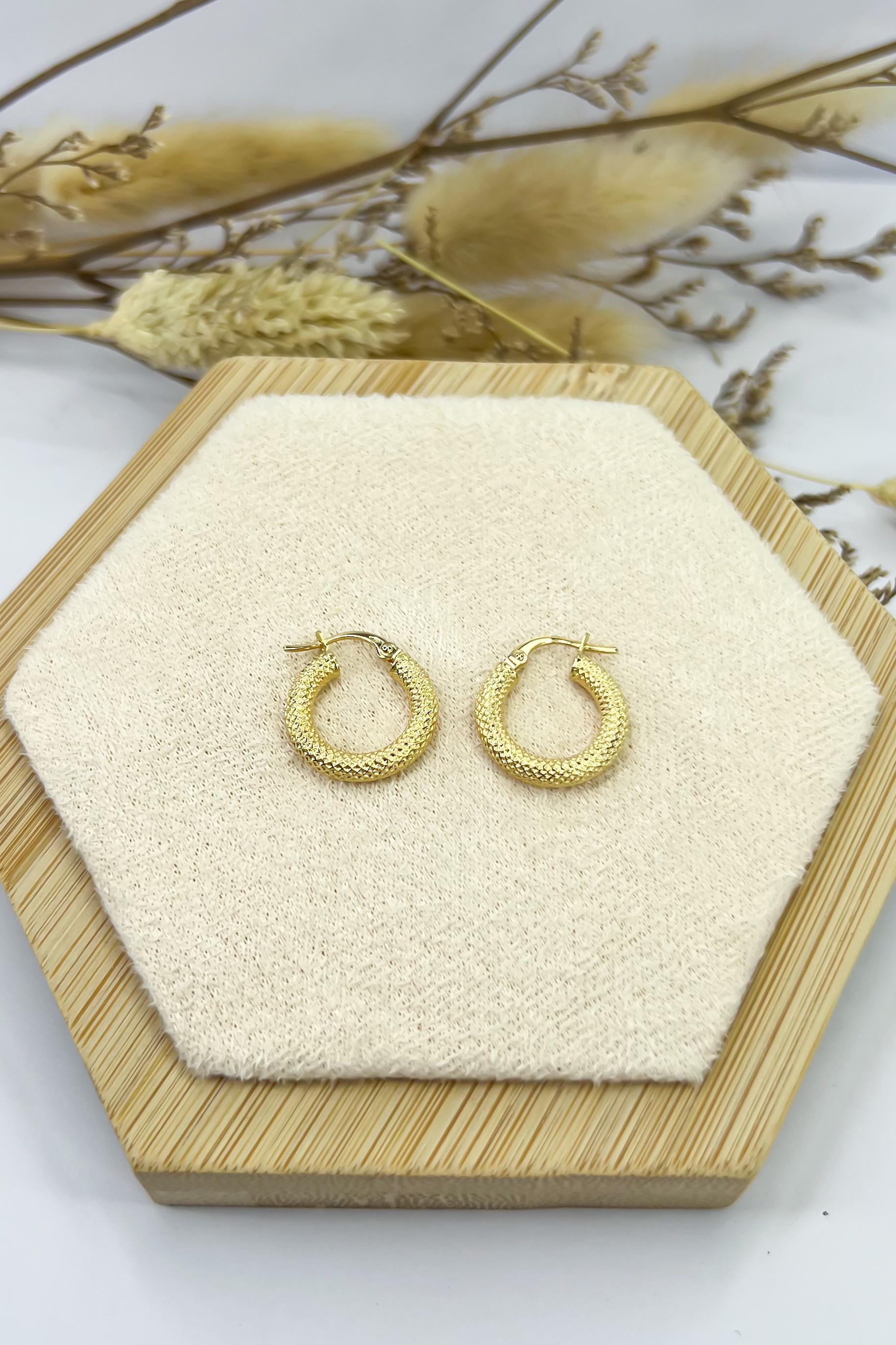 18K Solid Gold Textured Hoop Earrings -16mm - Thick & Unique - Dailywear - Best gift for her - Ideal gift for her - Birthday Gift for Her