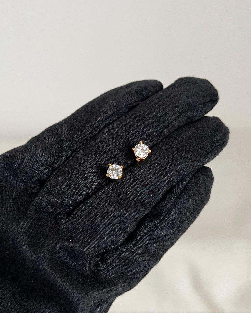 18K Solid Gold Moissanite Stud Earrings: 5MM Brilliant Cut