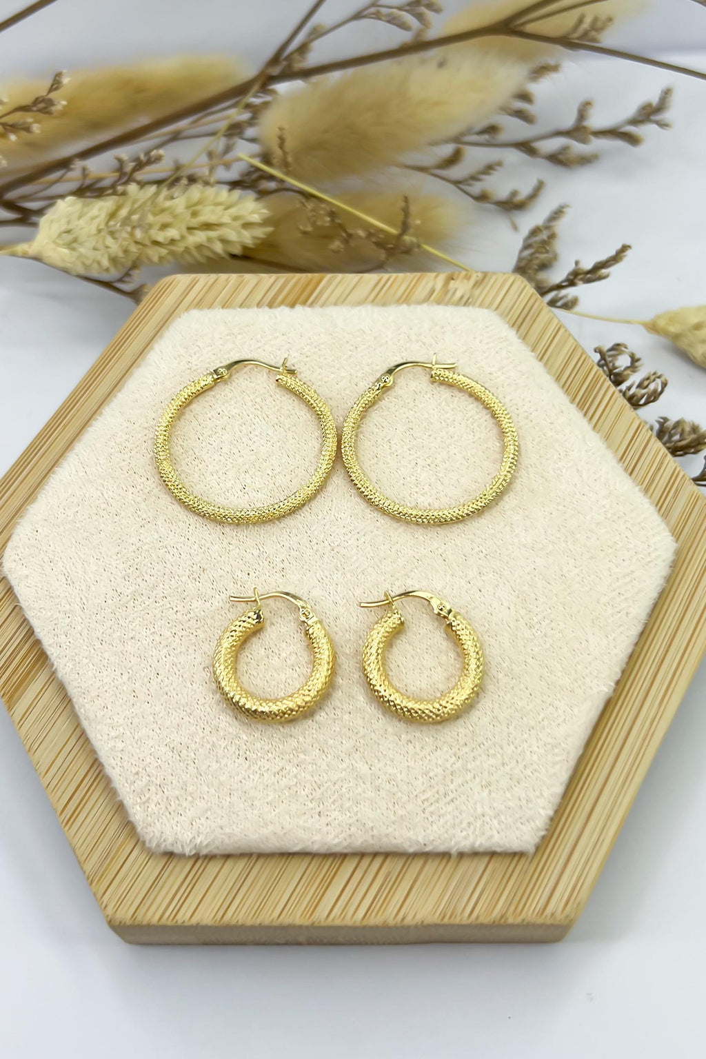 18K Solid Gold Textured Hoop Earrings -16mm - Thick & Unique - Dailywear - Best gift for her - Ideal gift for her - Birthday Gift for Her