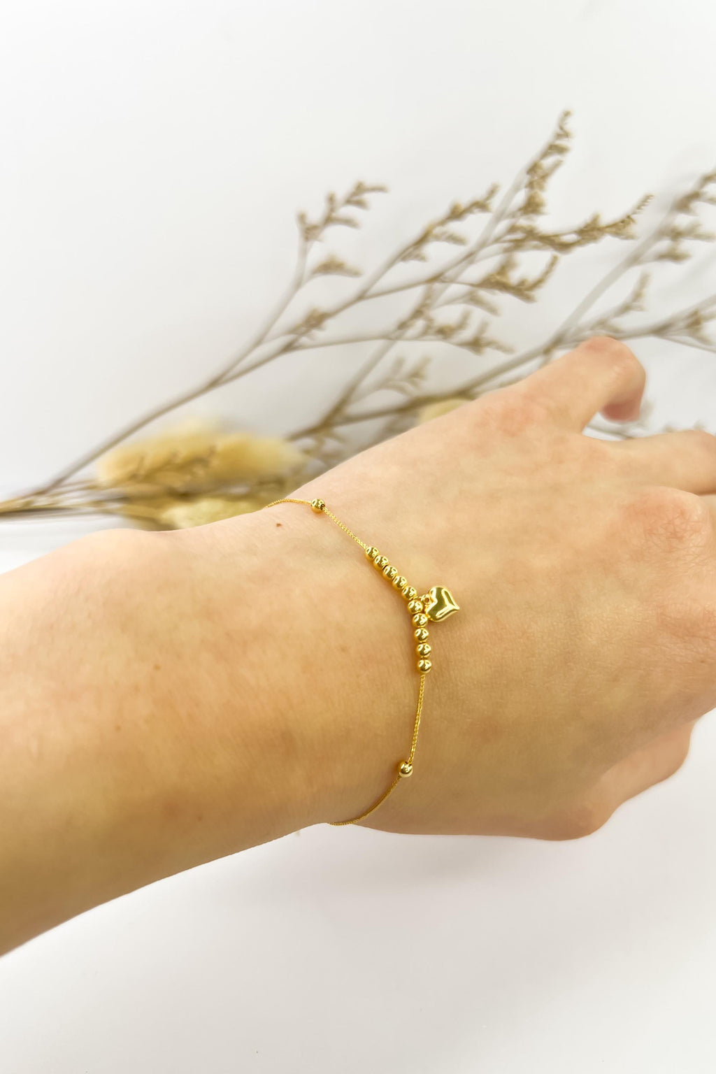 18k Solid Gold Beaded with Heart Centre Piece Charm Bracelet - Unique - Au750 - Yellow Gold - Ideal Gift for Her - Best Gift for her