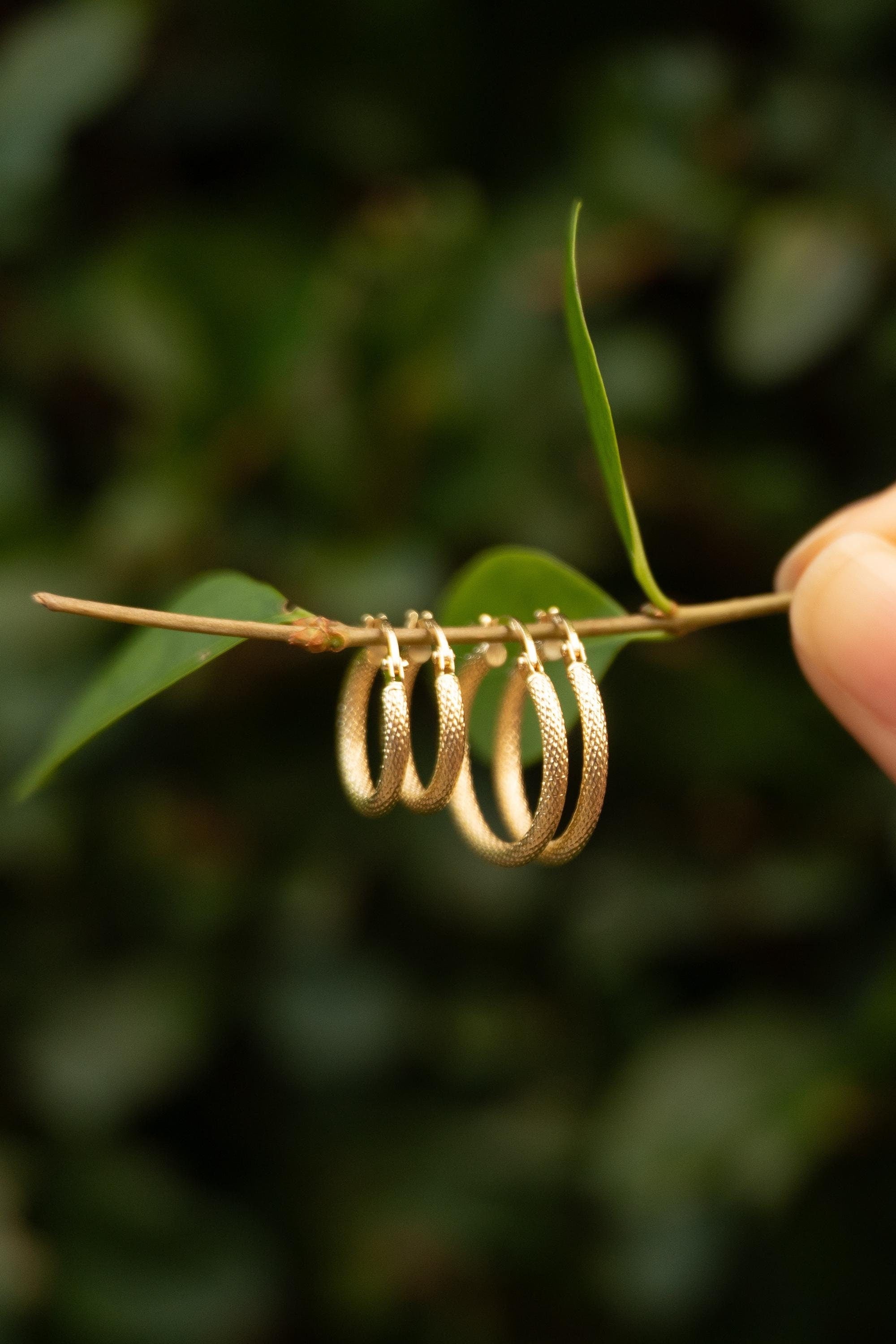 18K Solid Gold Textured Hoop Earrings, 14.5mm Dainty Gold Hoops, Minimalist Everyday Earrings, Gift for Her