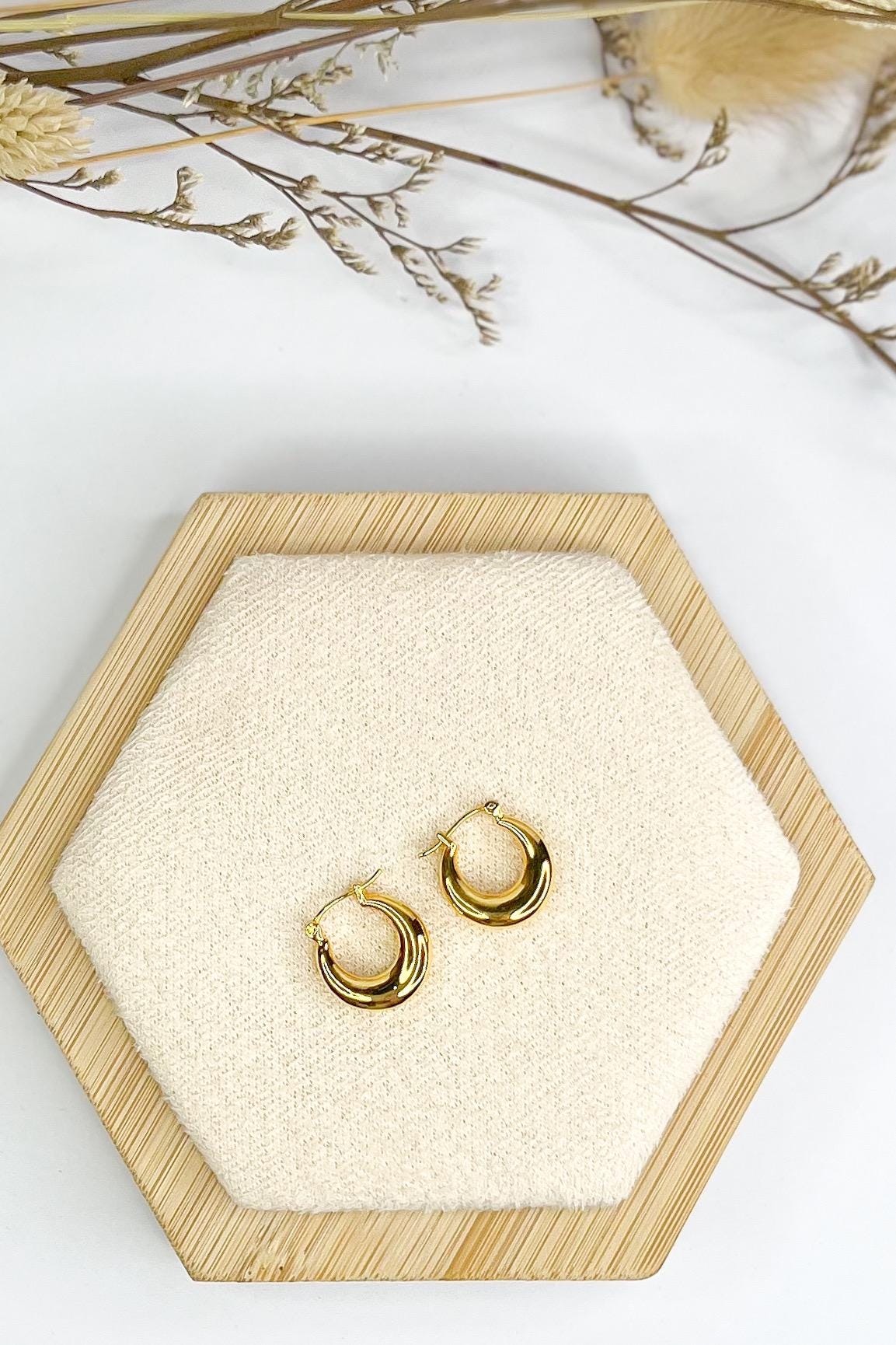 18K Solid Gold Chunky Hoop Earrings 15.5mm, Thick Gold Hoops, Dainty Statement Earrings, Minimalist Everyday Jewelry, Gift for Her