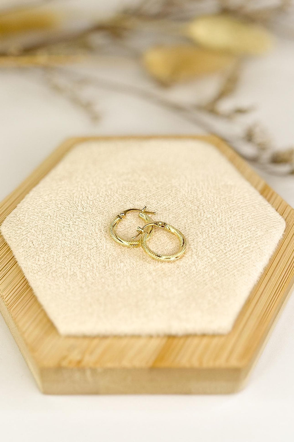 18K Solid Gold Hoop Earrings 15mm, Dainty Minimalist Gold Hoops, Small Everyday Earrings, Lightweight Statement Jewelry, Gift for Her