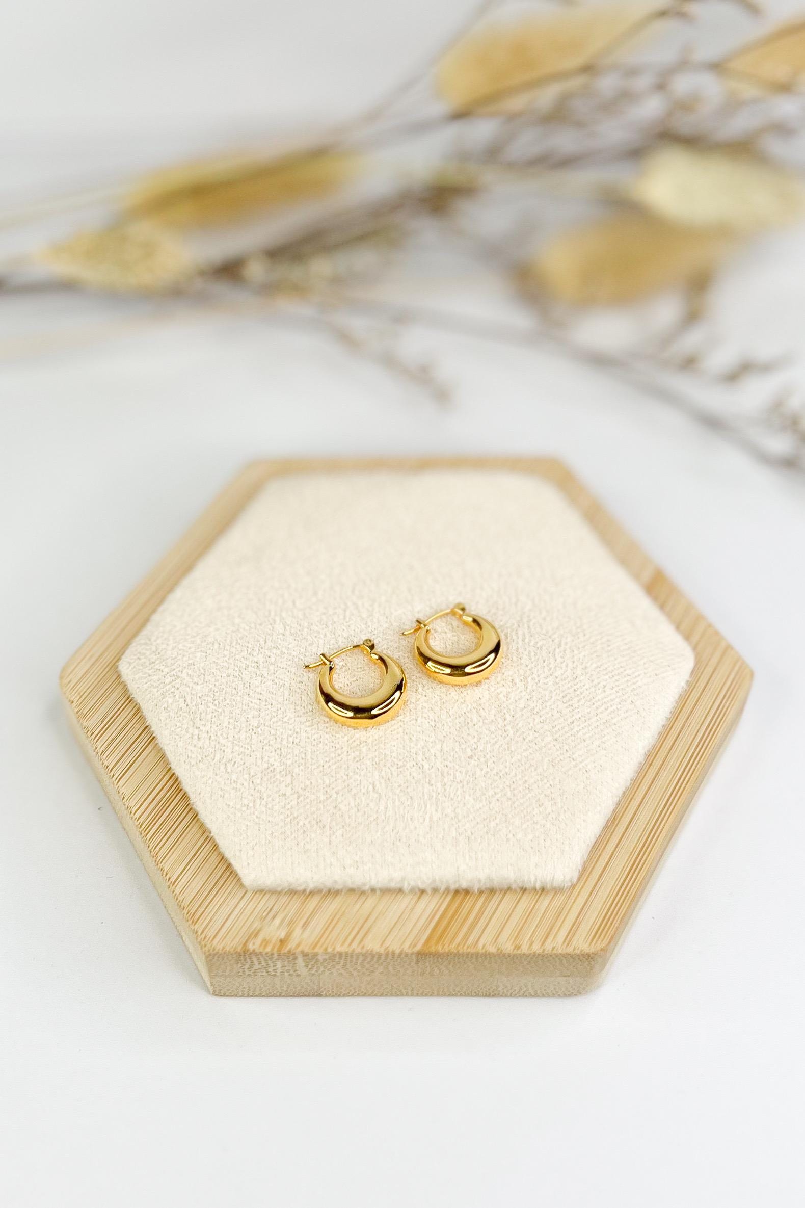 18K Solid Gold Chunky Hoop Earrings 15.5mm, Thick Gold Hoops, Dainty Statement Earrings, Minimalist Everyday Jewelry, Gift for Her
